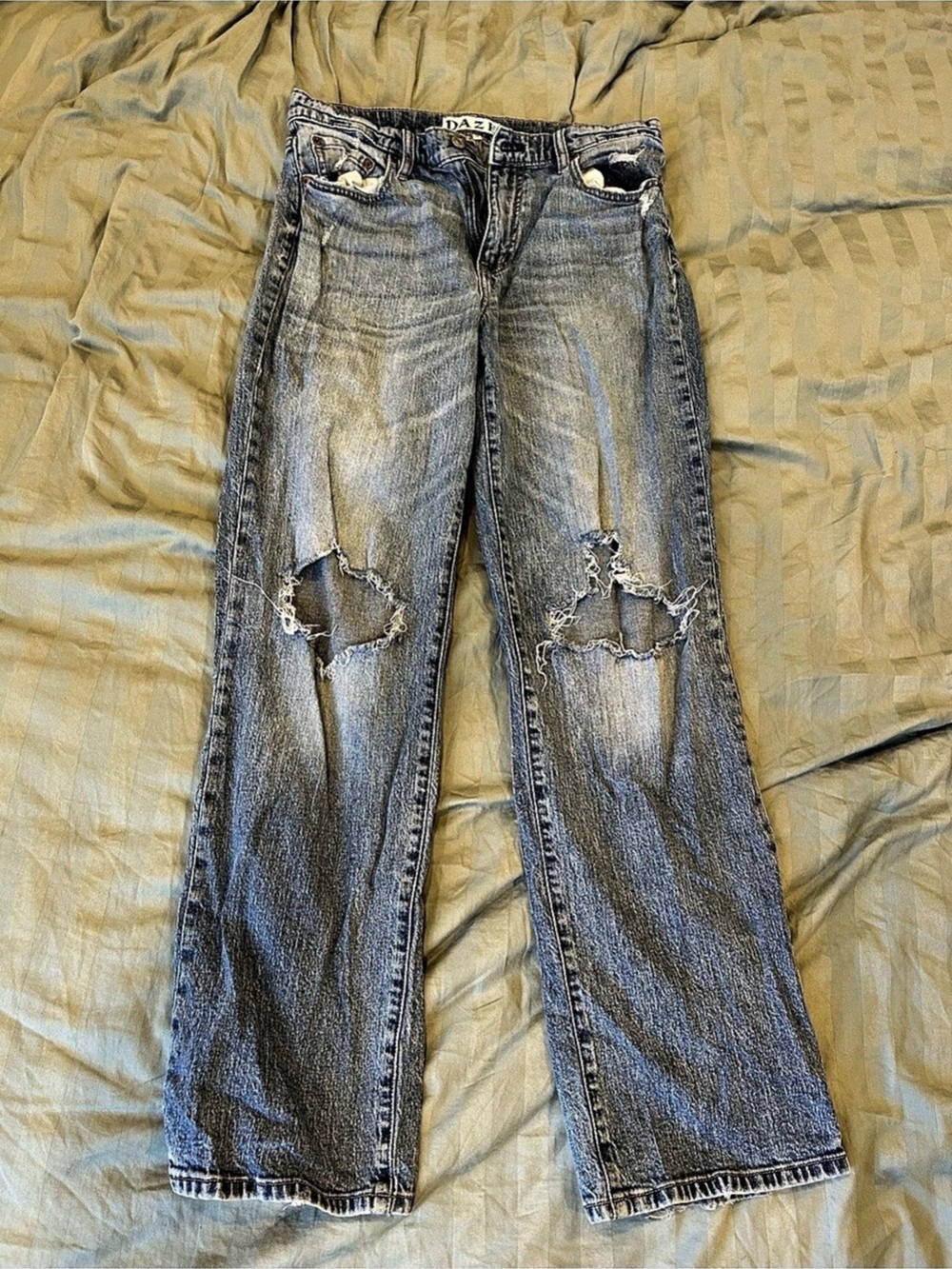 DAZE Distressed Skinny Jeans in Blue Waist 28